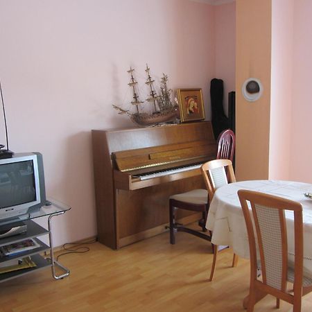Apartments Dilja Malinska Zimmer foto