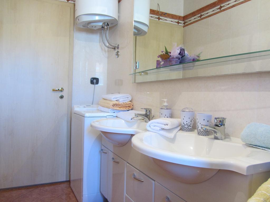 Apartments Dilja Malinska Zimmer foto