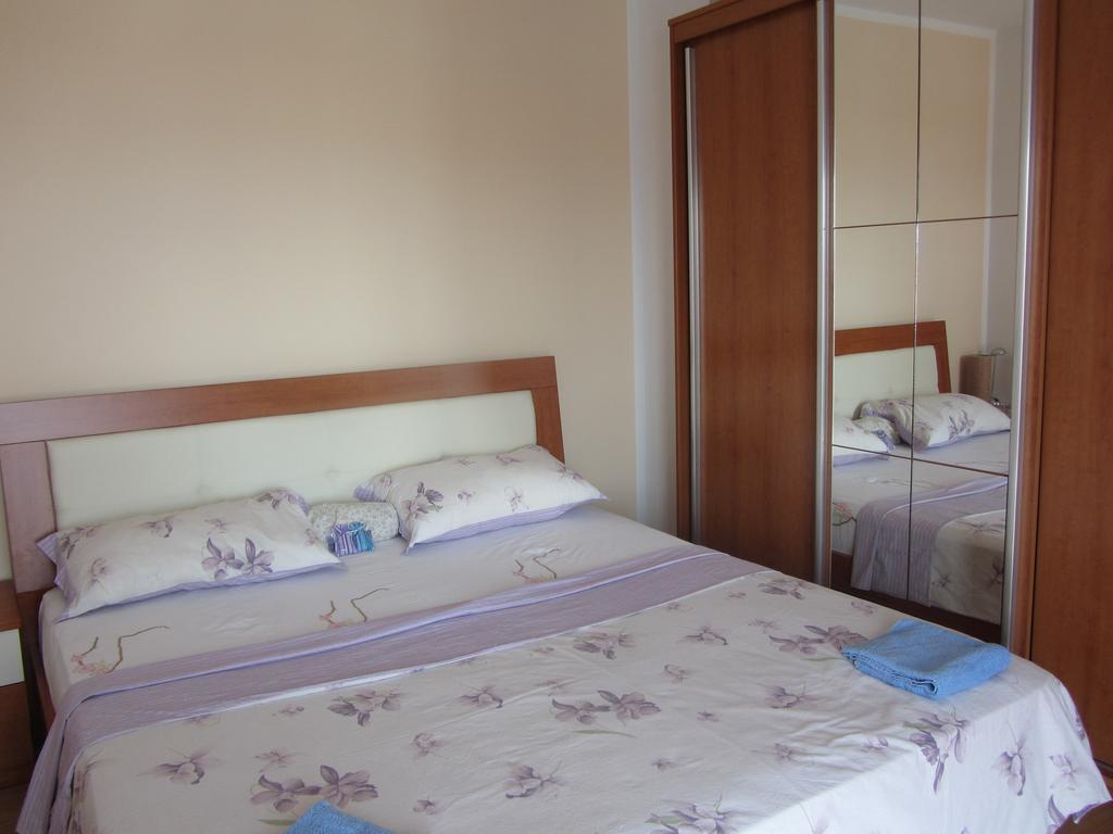 Apartments Dilja Malinska Zimmer foto